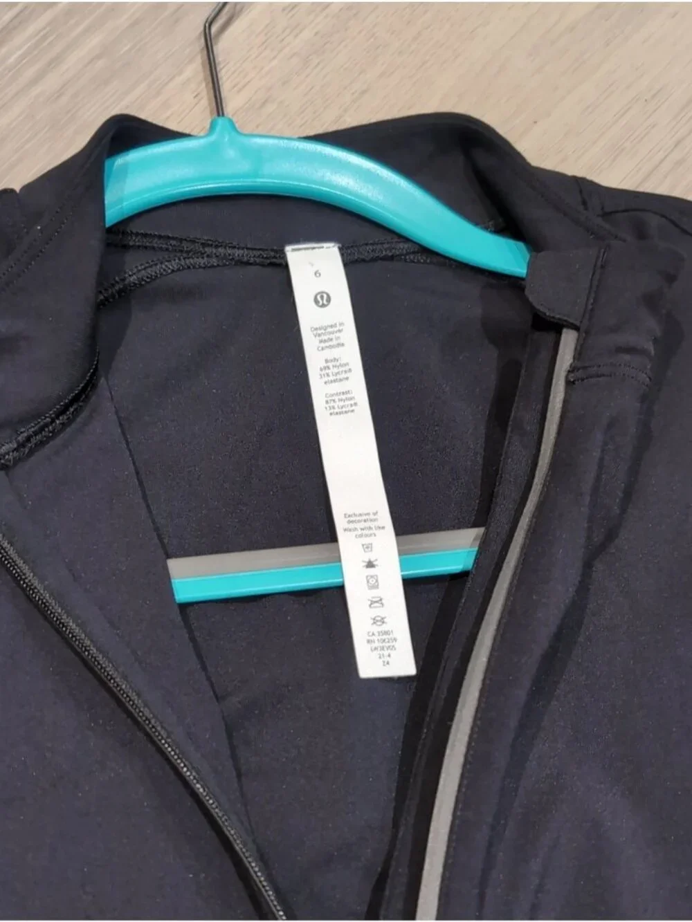 Lululemon Luxtreme Running Half-Zip In Black